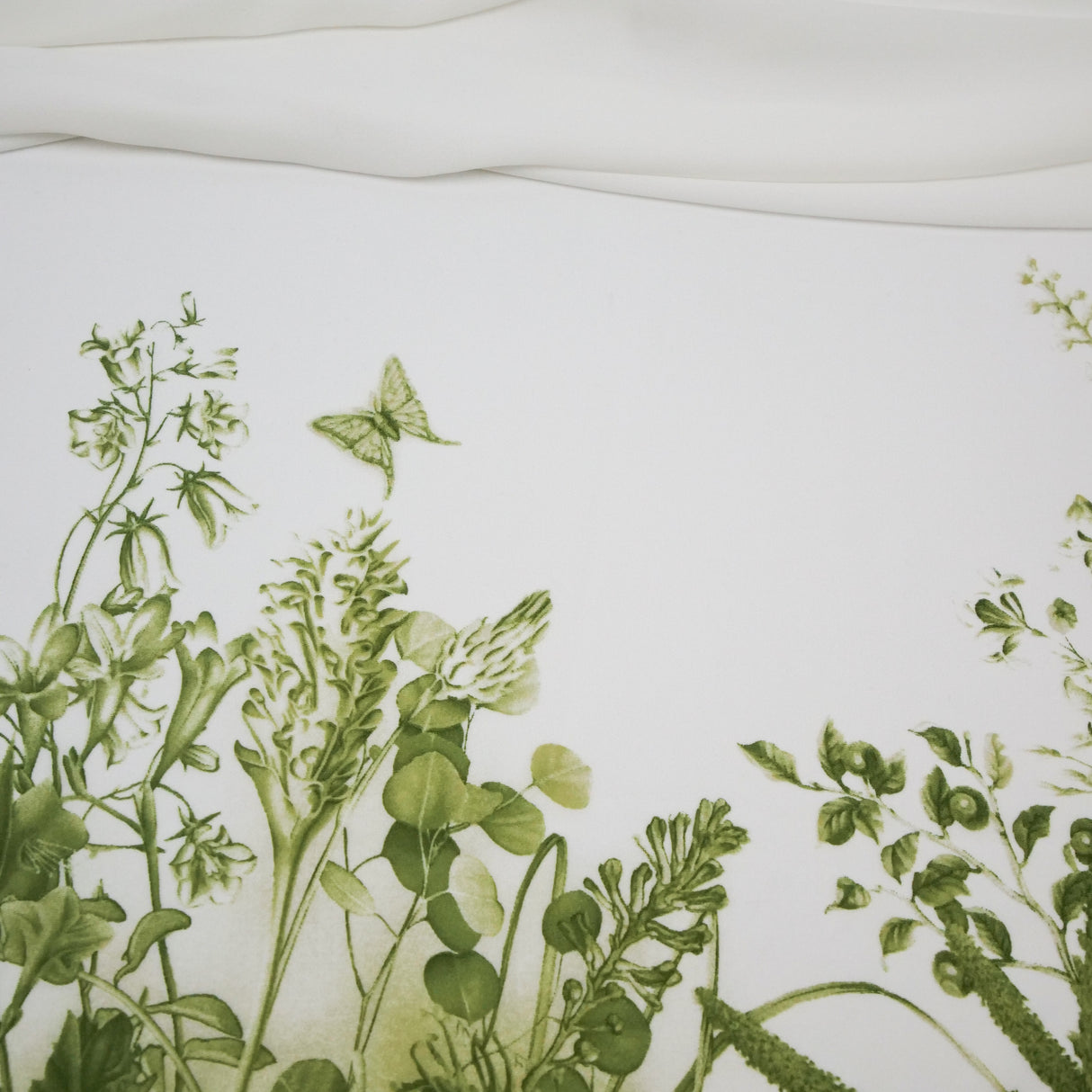 ILENE CREPE PRINTS - BOTANICAL FLORAL BORDER