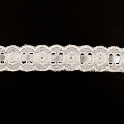 LACE EYELET WITH RIBBON 2CM