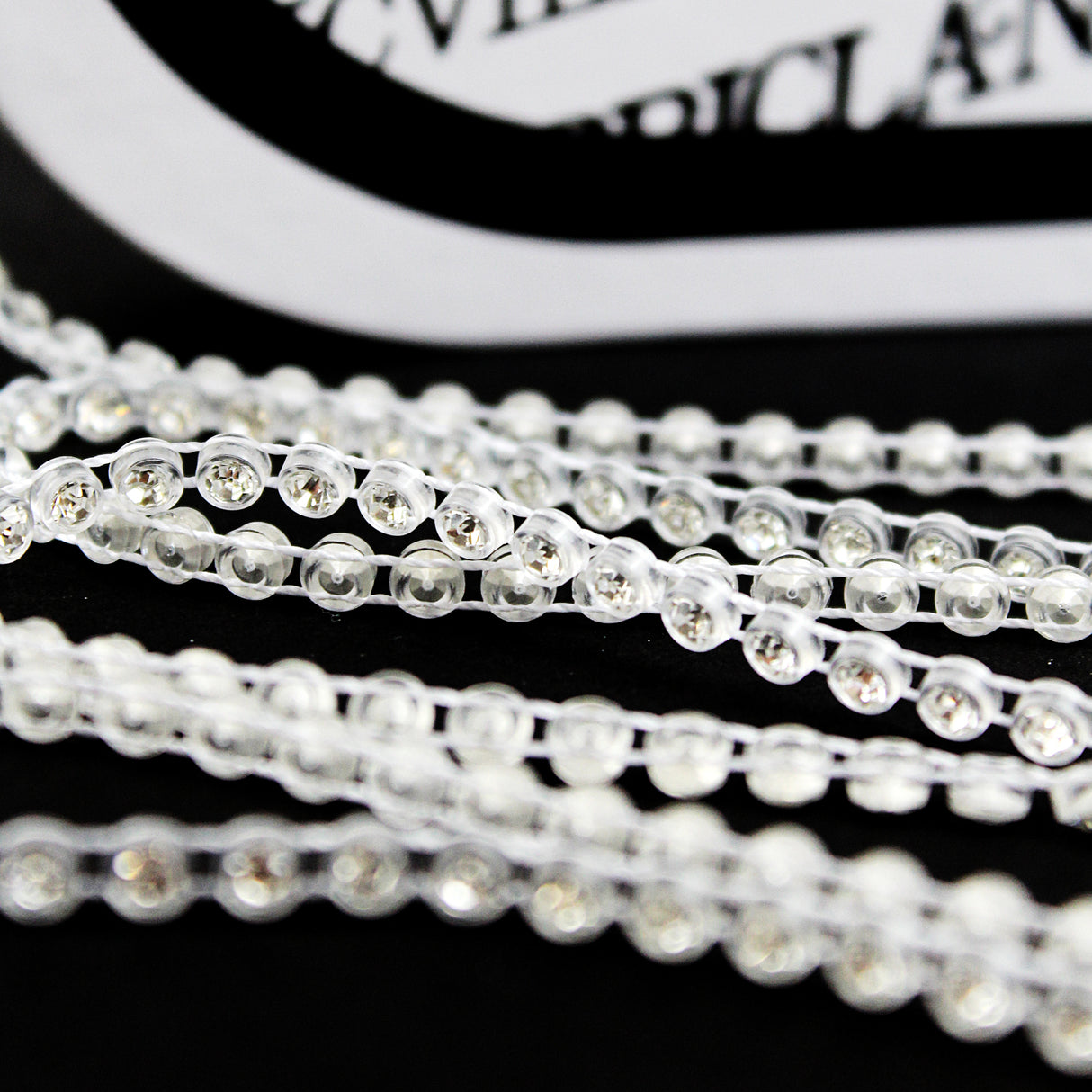 TRIM RHINESTONE W/ CLEAR CUP BASE 0.4CM