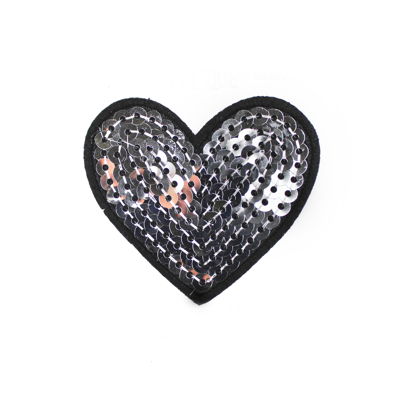 APPLIQUE HEART SEQUINS 5.5CM X 5CM