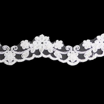 2.8CM (1 1/8") SCALLOPED BRIDAL LACE TRIM FLAT