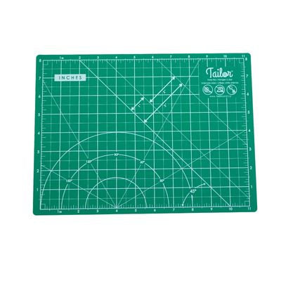 CRAFT & QUILTING CUTTING MAT SELF-HEALING 22 X 30 CM (8 5/8" x 12")